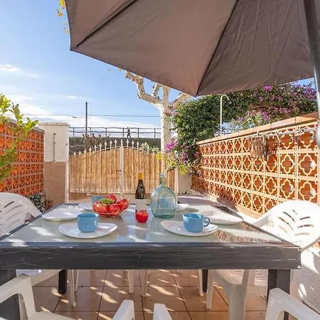 A16-casa Con Barbacoa En La Playa Vakantiehuis Empuriabrava